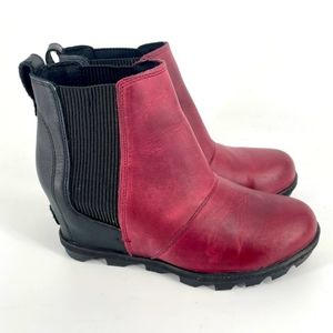 Sorel Joan Wedge II Suede Chelsea Boot Two Tone Red and Black Ankle Boots